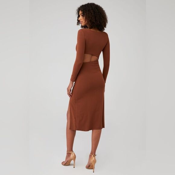 ASTR Women's Westwood Long Sleeve Cutout Dress in Amber Brown Size Small - Picture 3 of 3
